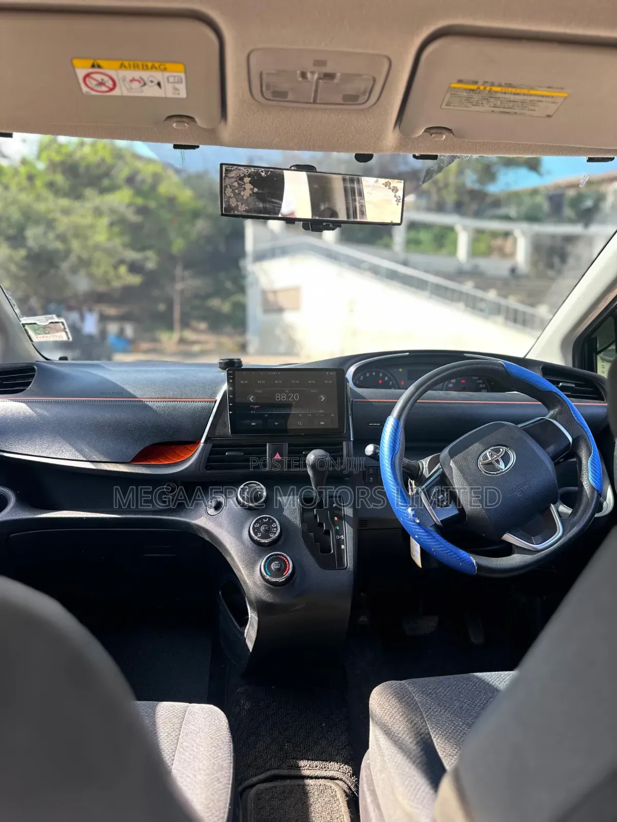 Toyota Sienta 1.5 AWD (6-seater) 2017 Black