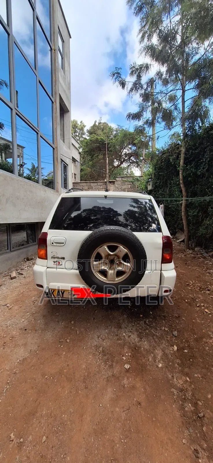 Toyota RAV4 Automatic 2000 White
