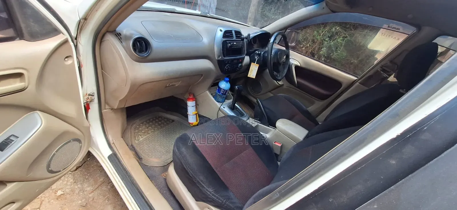 Toyota RAV4 Automatic 2000 White