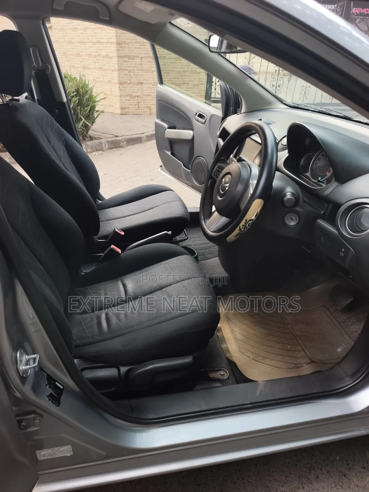 Mazda Demio 2014 Gray
