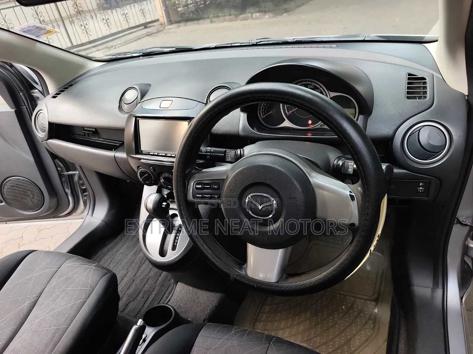 Mazda Demio 2014 Gray