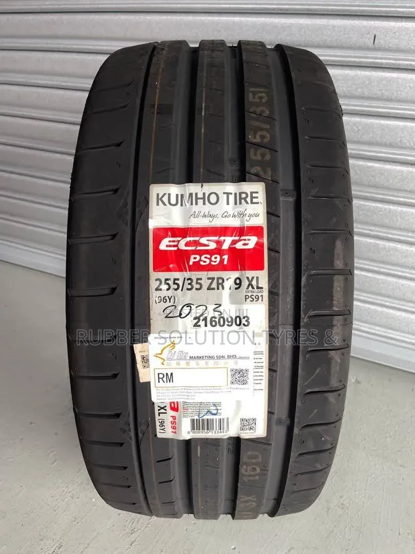 255 /35 R19 Kumho Tyres 96y Xl Escta Ps91