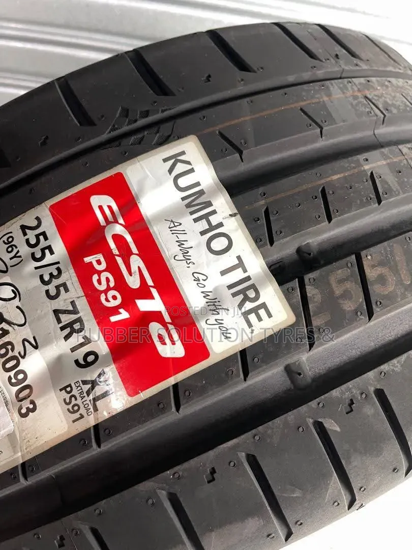 255 /35 R19 Kumho Tyres 96y Xl Escta Ps91