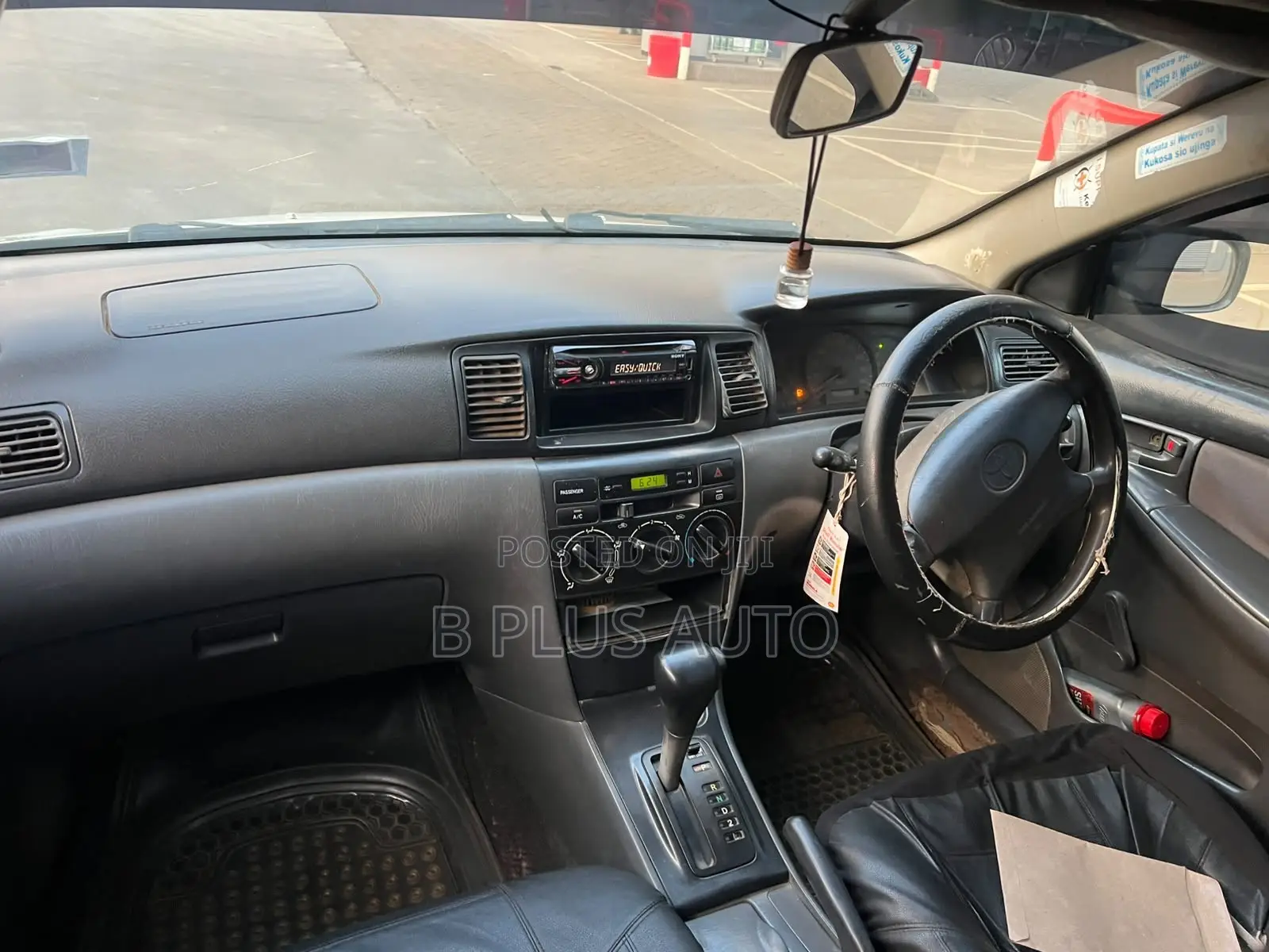 Toyota Corolla 2004 White