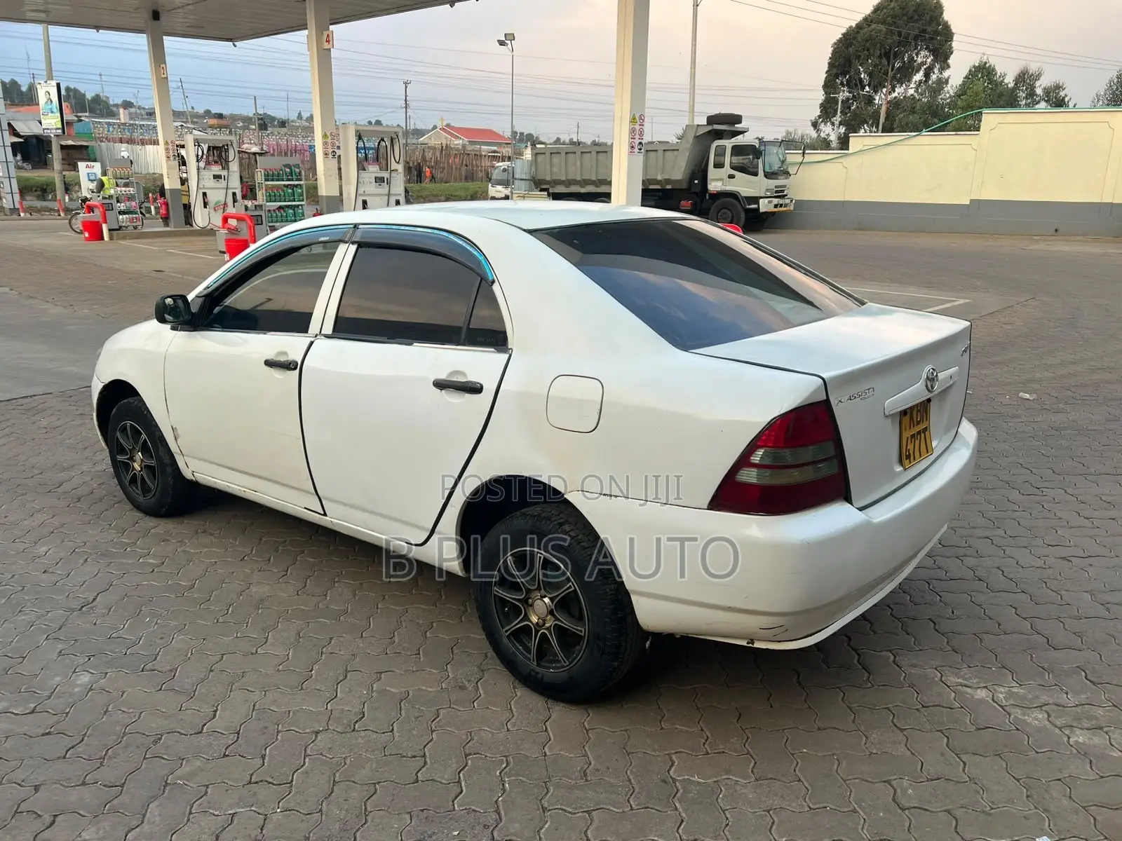 Toyota Corolla 2004 White