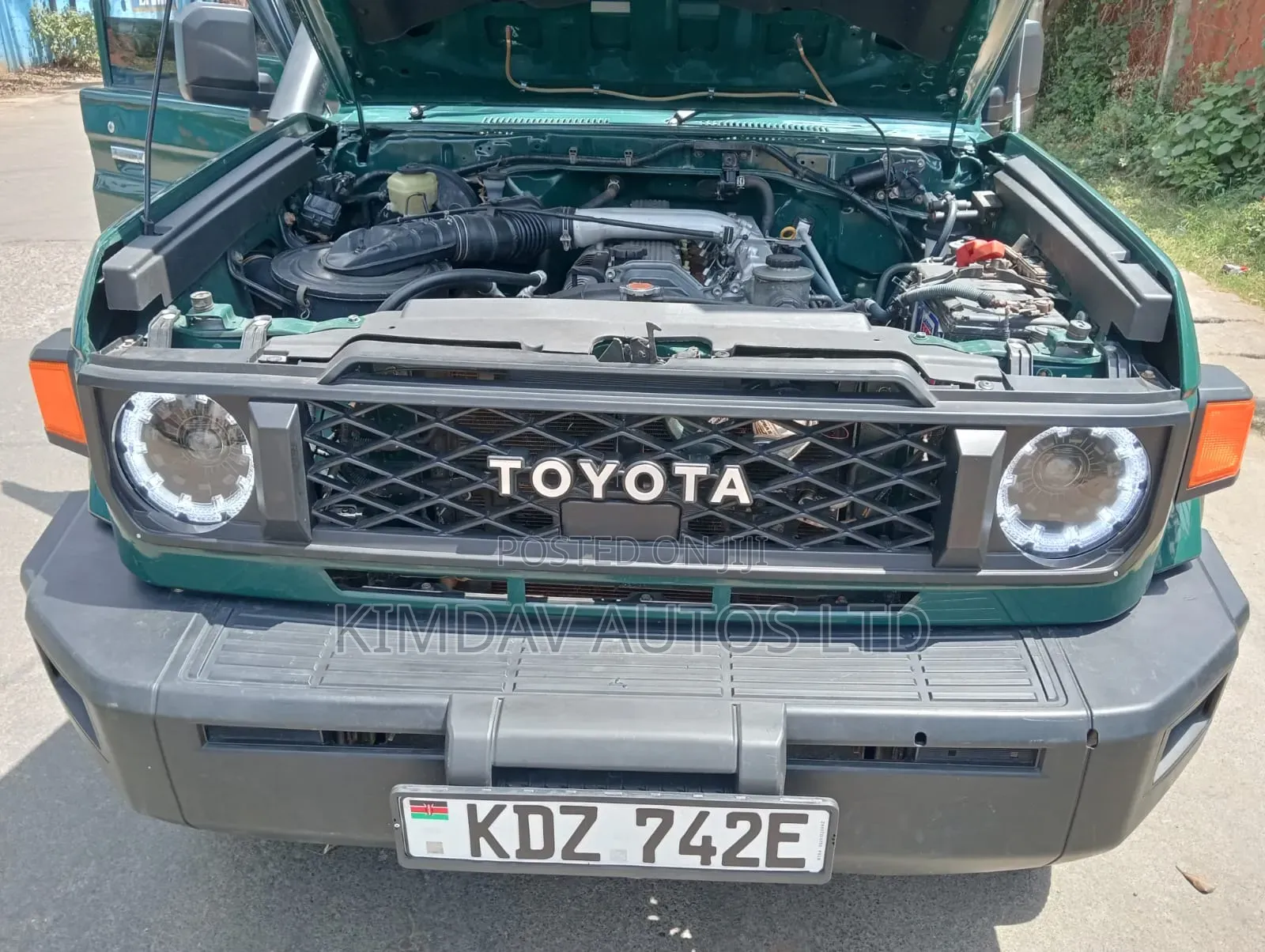 Toyota Land Cruiser 2014 Green