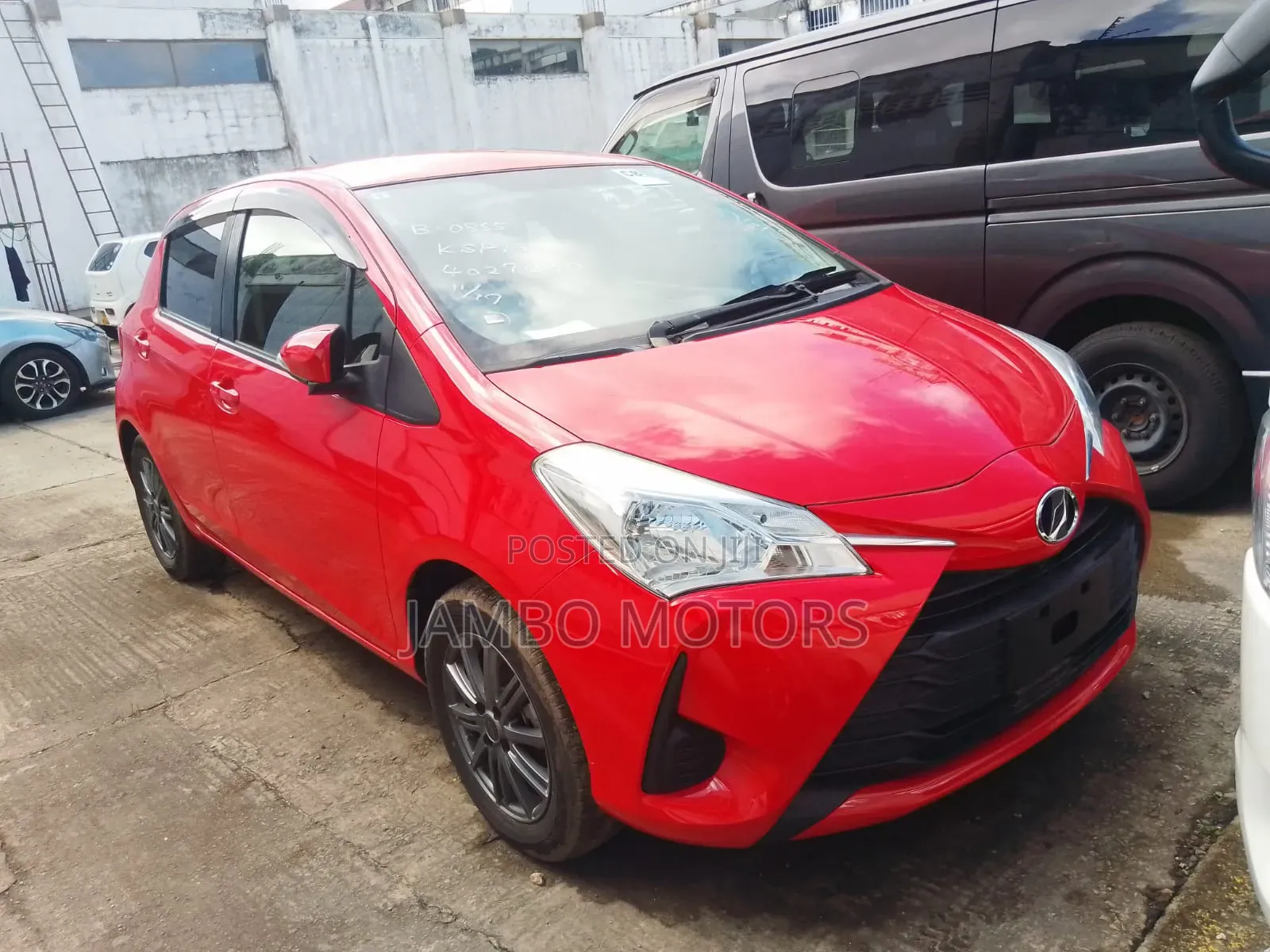 Toyota Vitz 1.0 FWD 5dr 2020 Red