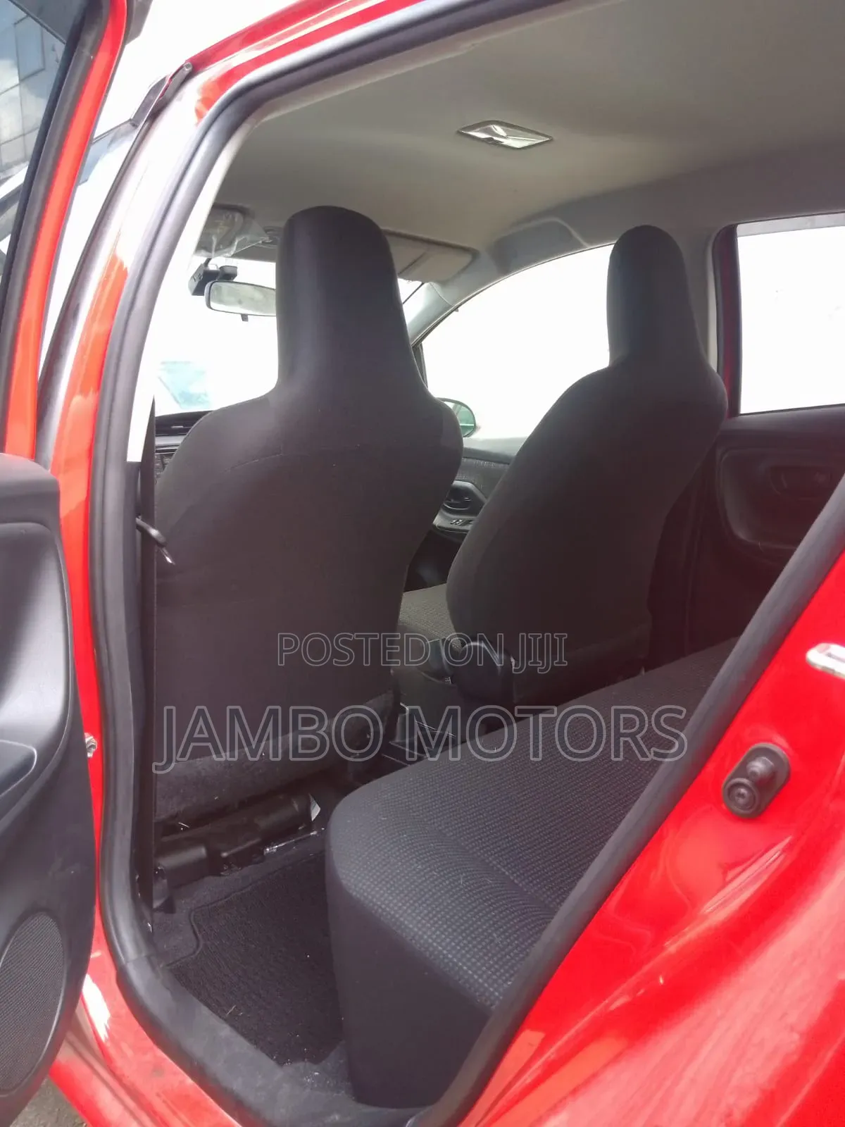 Toyota Vitz 1.0 FWD 5dr 2020 Red