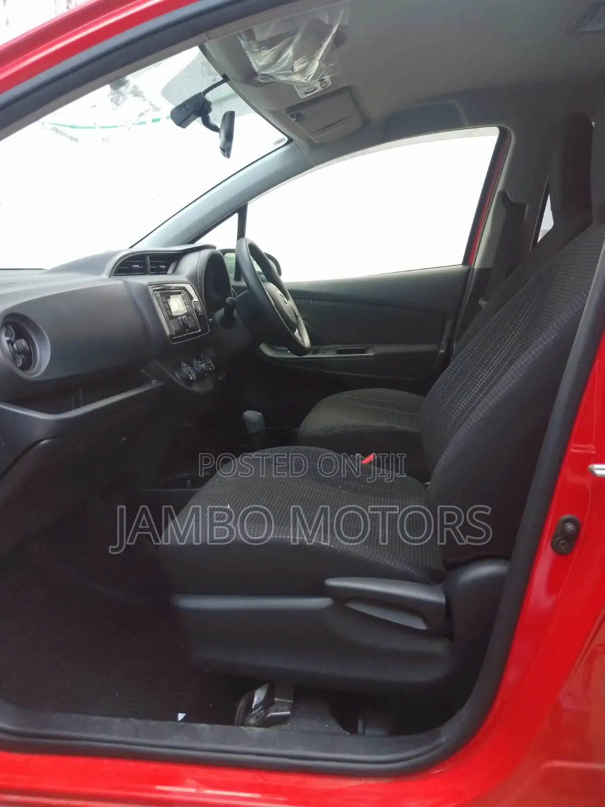 Toyota Vitz 1.0 FWD 5dr 2020 Red