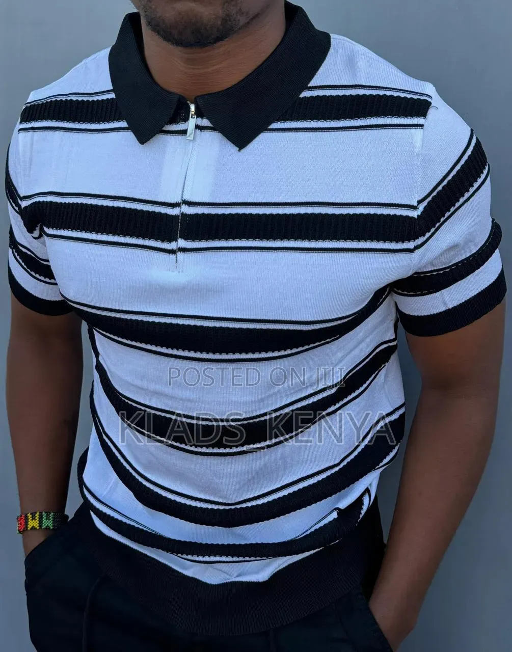 Polo Shirts With a Collar