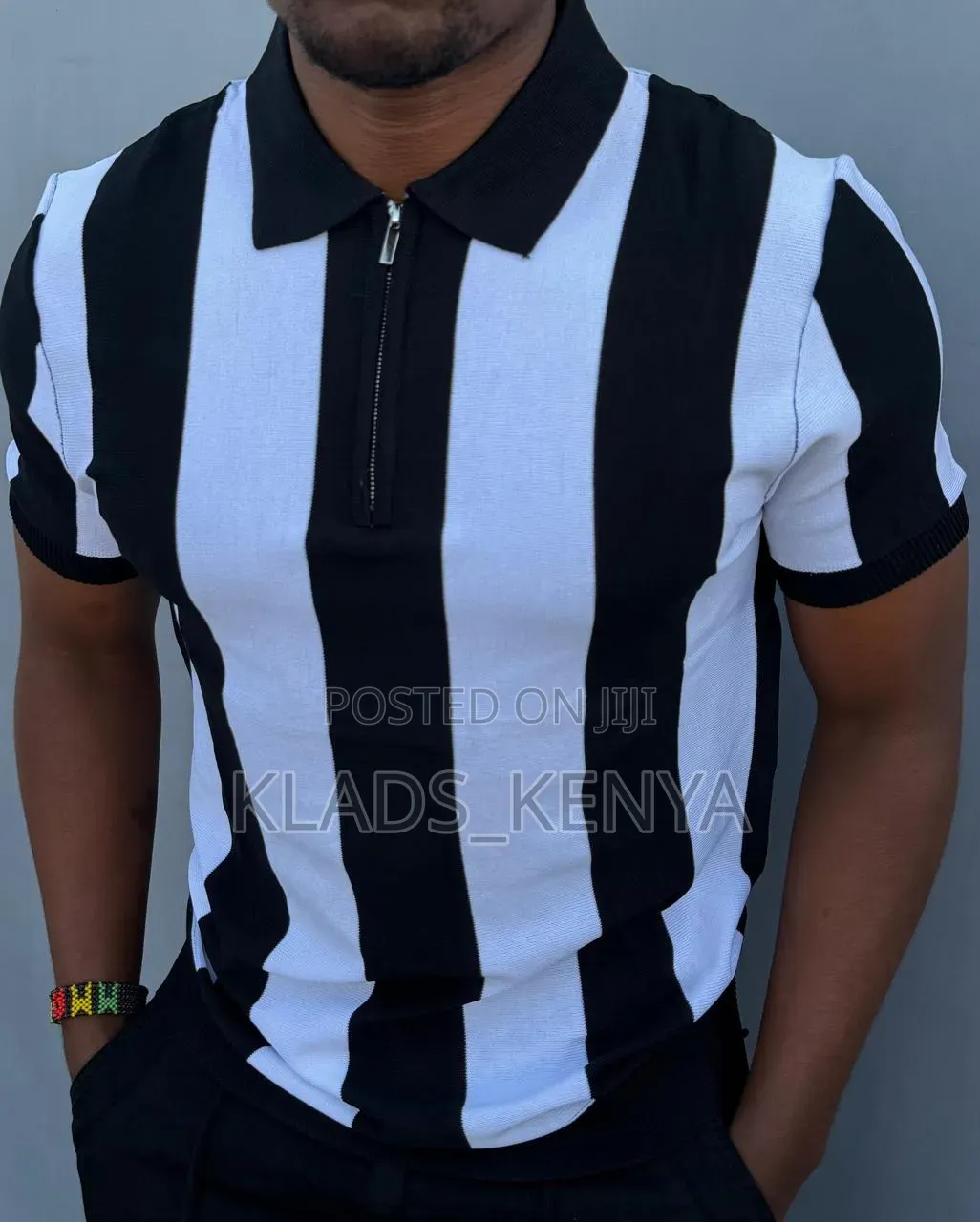 Polo Shirts With a Collar