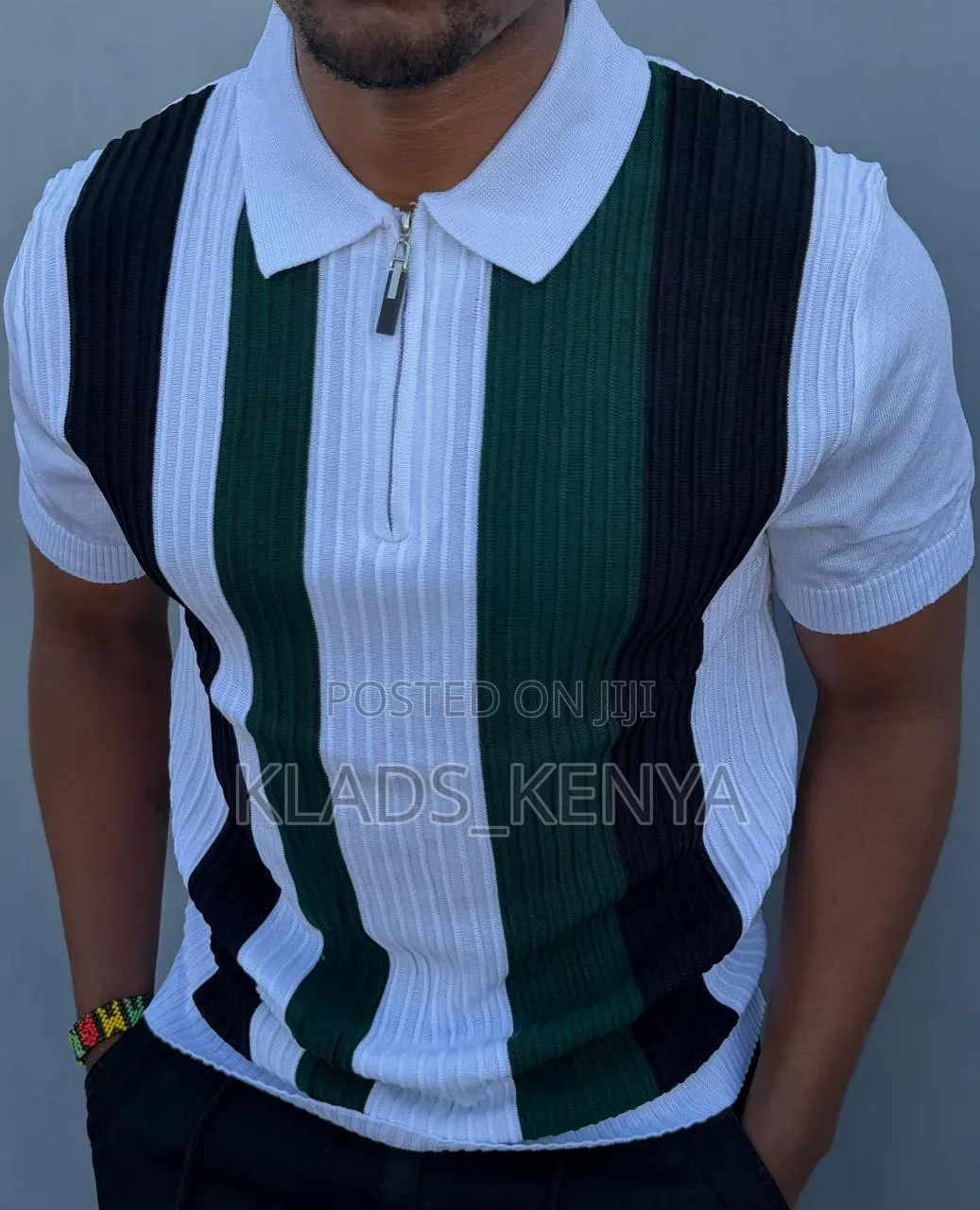 Polo Shirts With a Collar