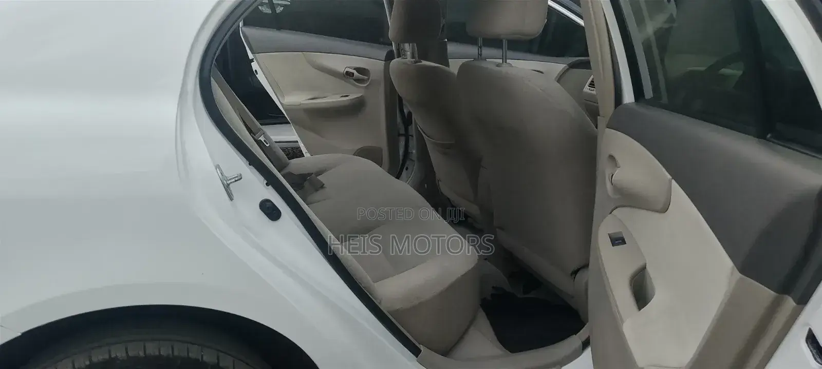 Toyota Axio 2010 White