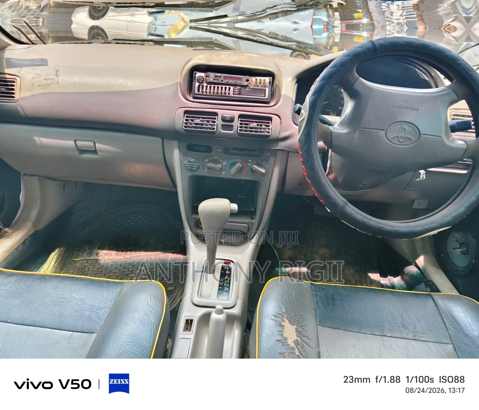 Toyota Corolla 2000 White