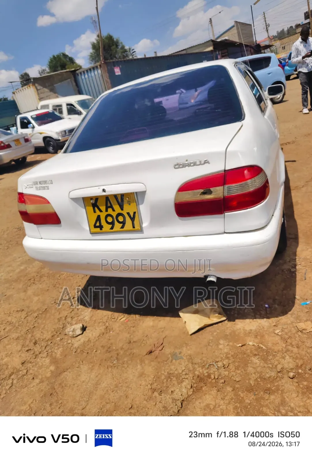 Toyota Corolla 2000 White
