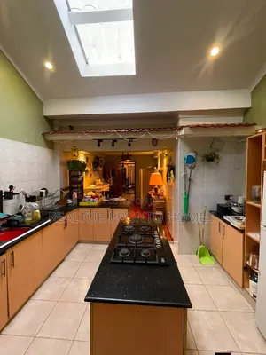 4bdrm Townhouse/Terrace in Lavington, Muthangari for sale