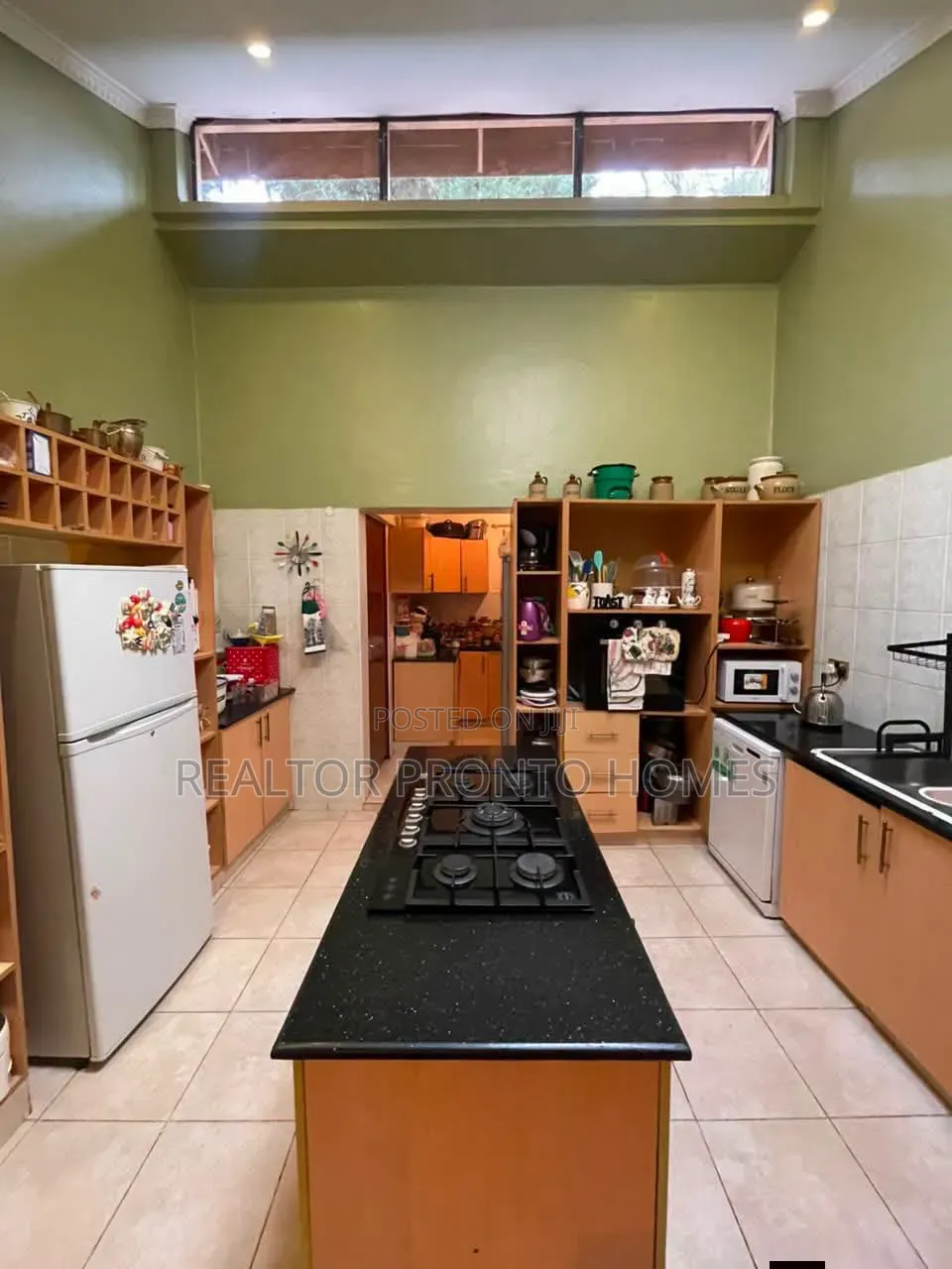 4bdrm Townhouse/Terrace in Lavington, Muthangari for sale