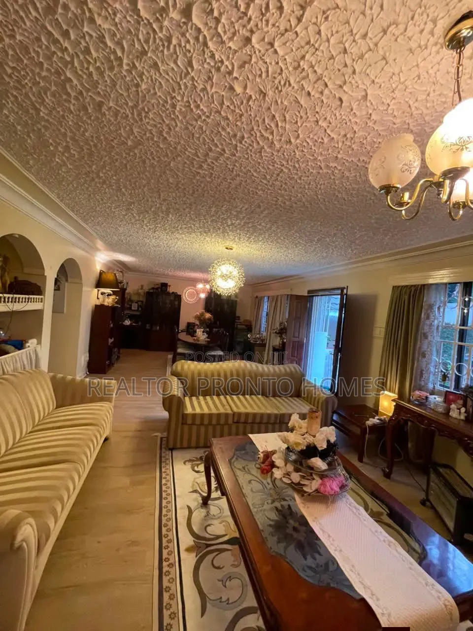 4bdrm Townhouse/Terrace in Lavington, Muthangari for sale