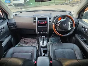 Nissan X-Trail 2.0 Petrol XE 2010 Black
