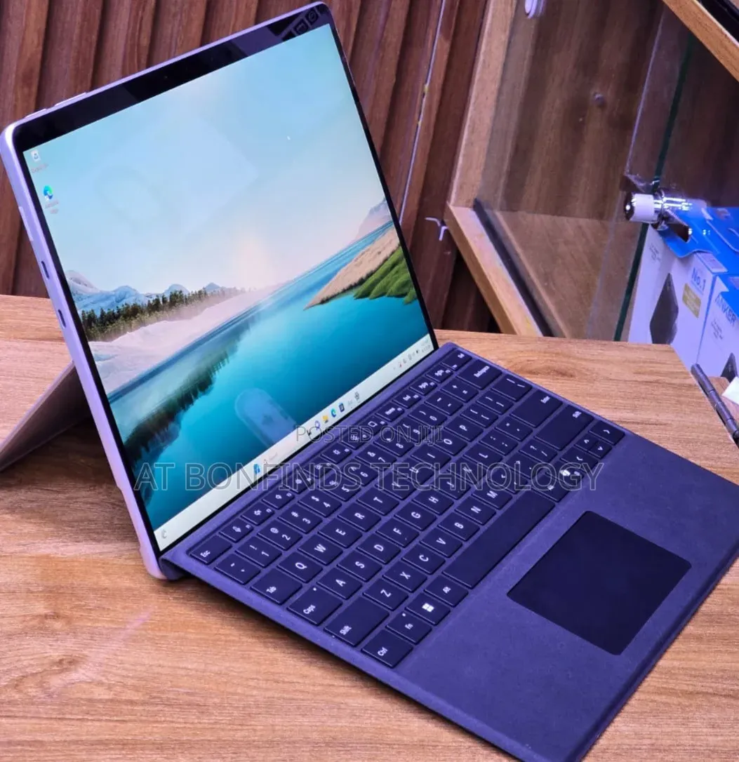 Laptop Microsoft Surface Pro 9 16GB Intel Core i7 SSD 512GB