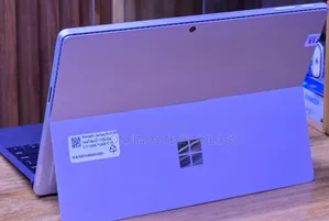 Laptop Microsoft Surface Pro 9 16GB Intel Core i7 SSD 512GB
