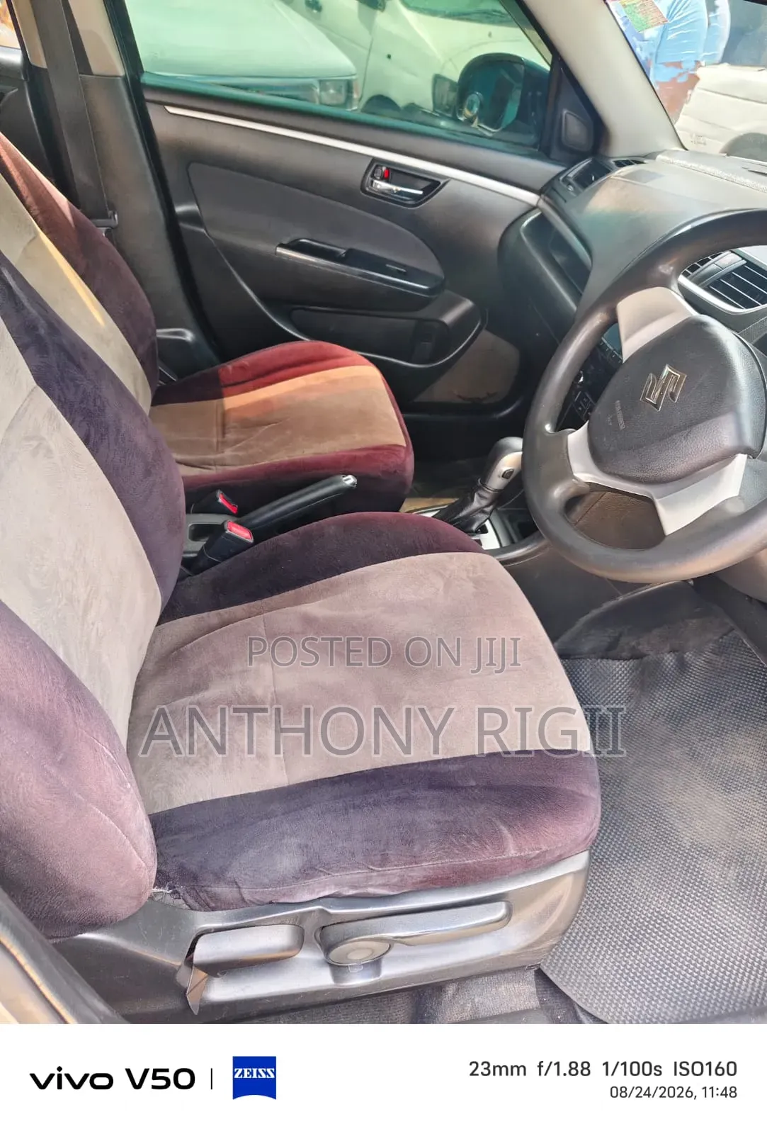 Suzuki Swift 2011 Silver