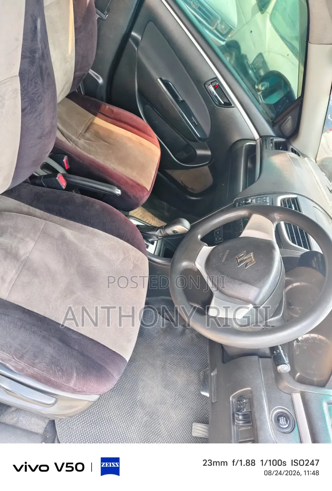 Suzuki Swift 2011 Silver