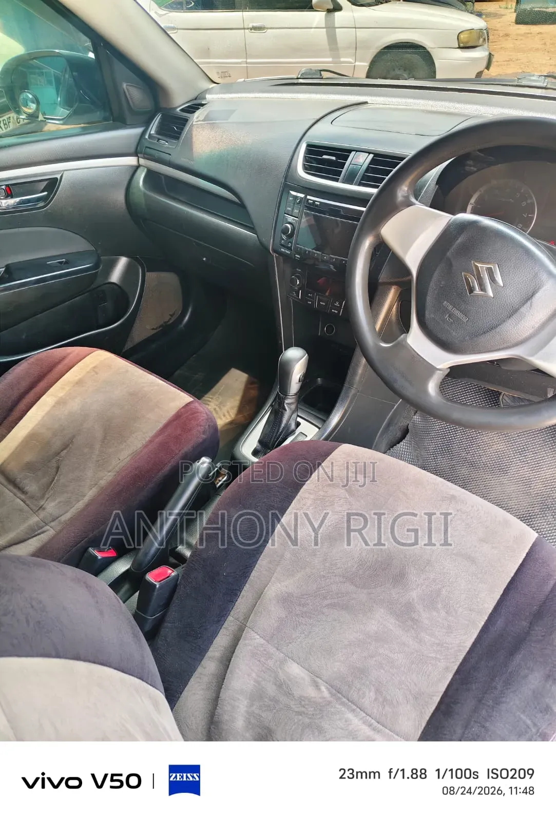 Suzuki Swift 2011 Silver