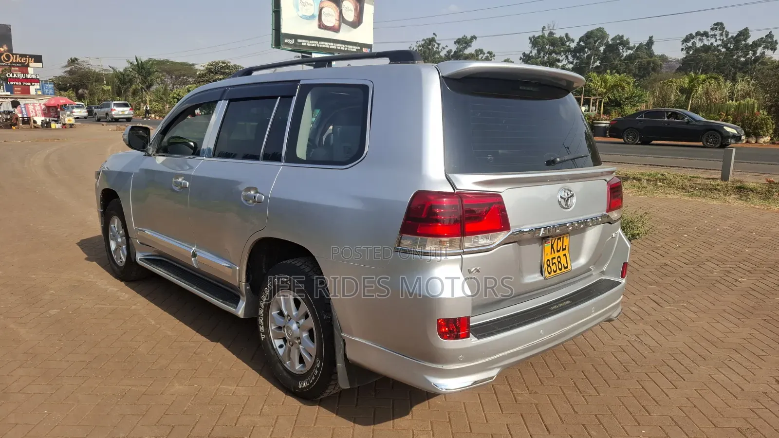 Toyota Land Cruiser 4.6 V8 ZX 2010 Silver