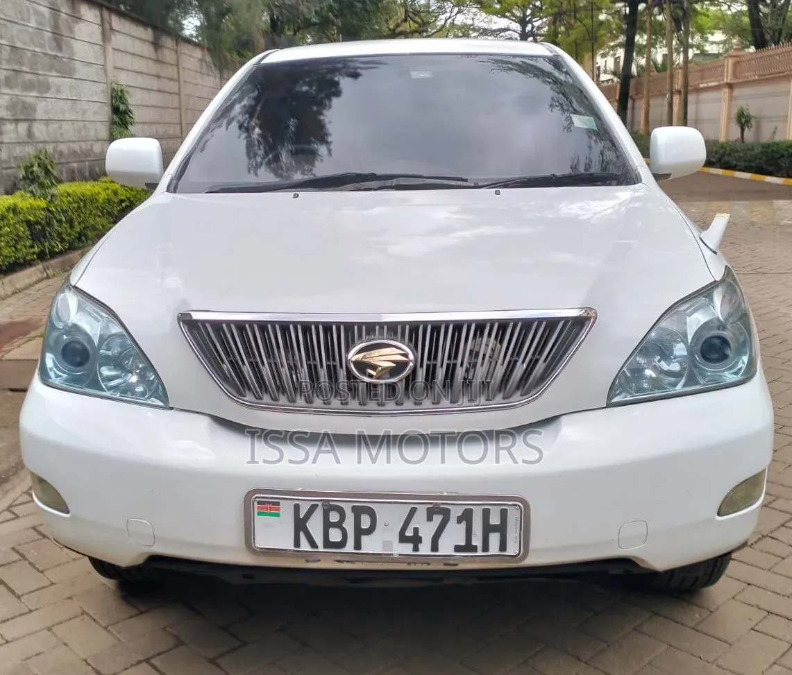 Toyota Harrier 2005 White