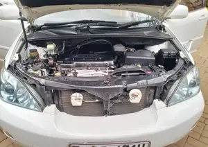 Toyota Harrier 2005 White