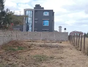 50 by 100 at Sabaki in a Gated Court