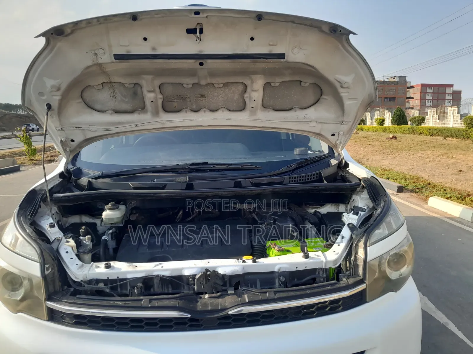 Toyota Voxy 2010 White