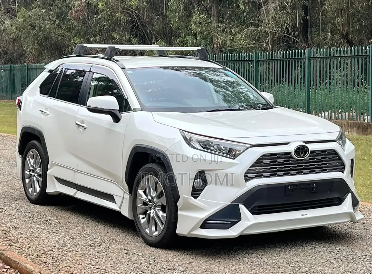 Toyota RAV4 2019 White