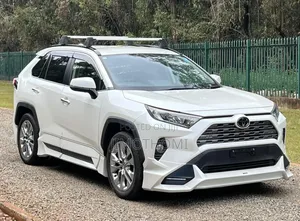 Toyota RAV4 2019 White