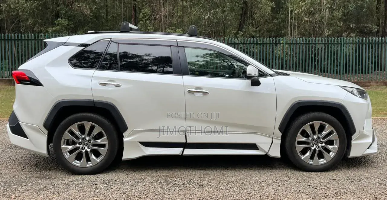 Toyota RAV4 2019 White