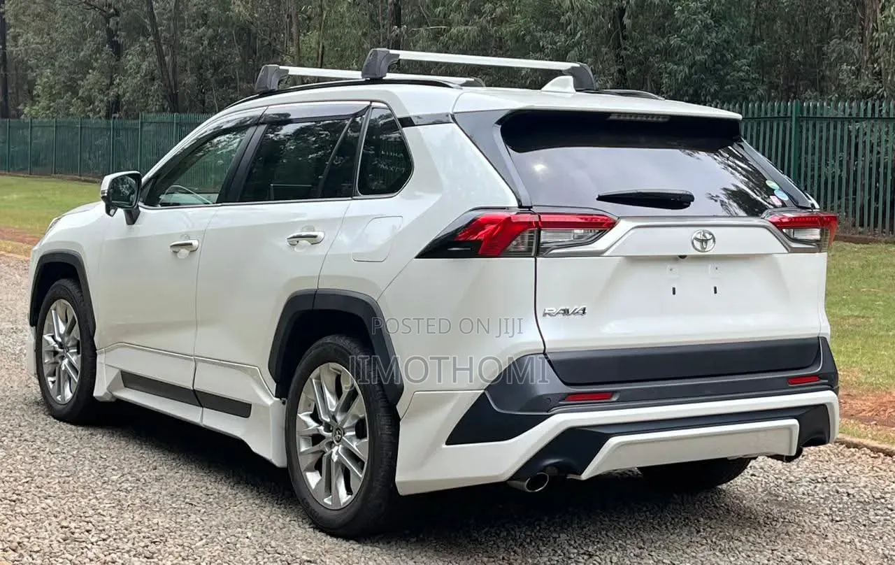 Toyota RAV4 2019 White