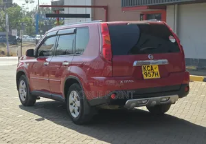 Nissan X-Trail 2007 Red