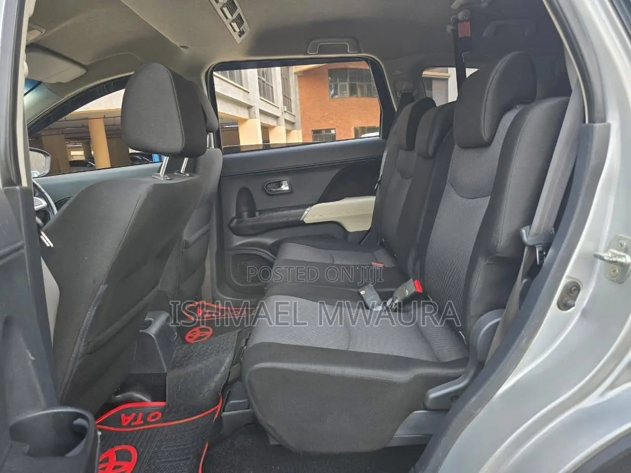 Toyota Rush 1.5 RWD 2018 Silver