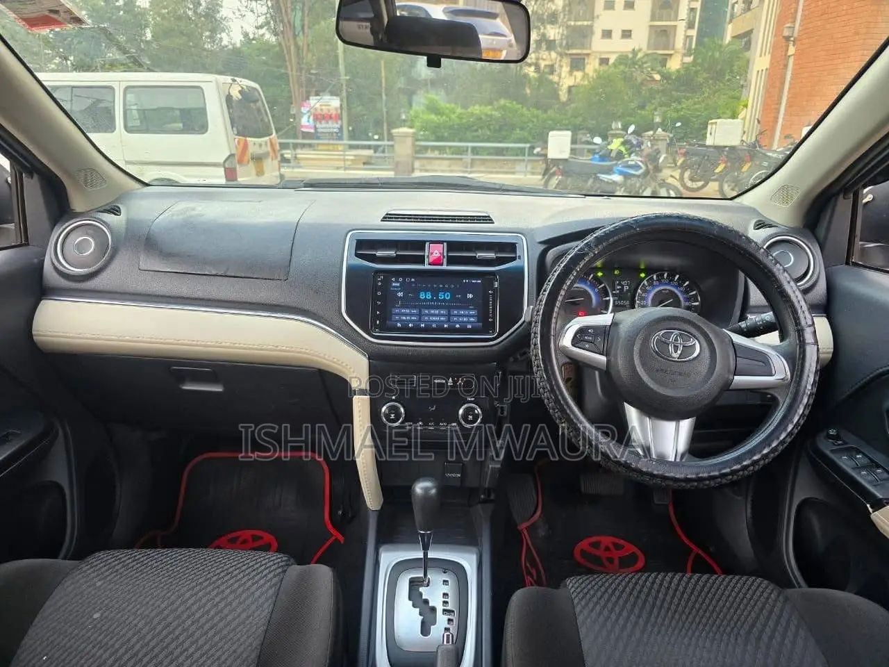 Toyota Rush 1.5 RWD 2018 Silver