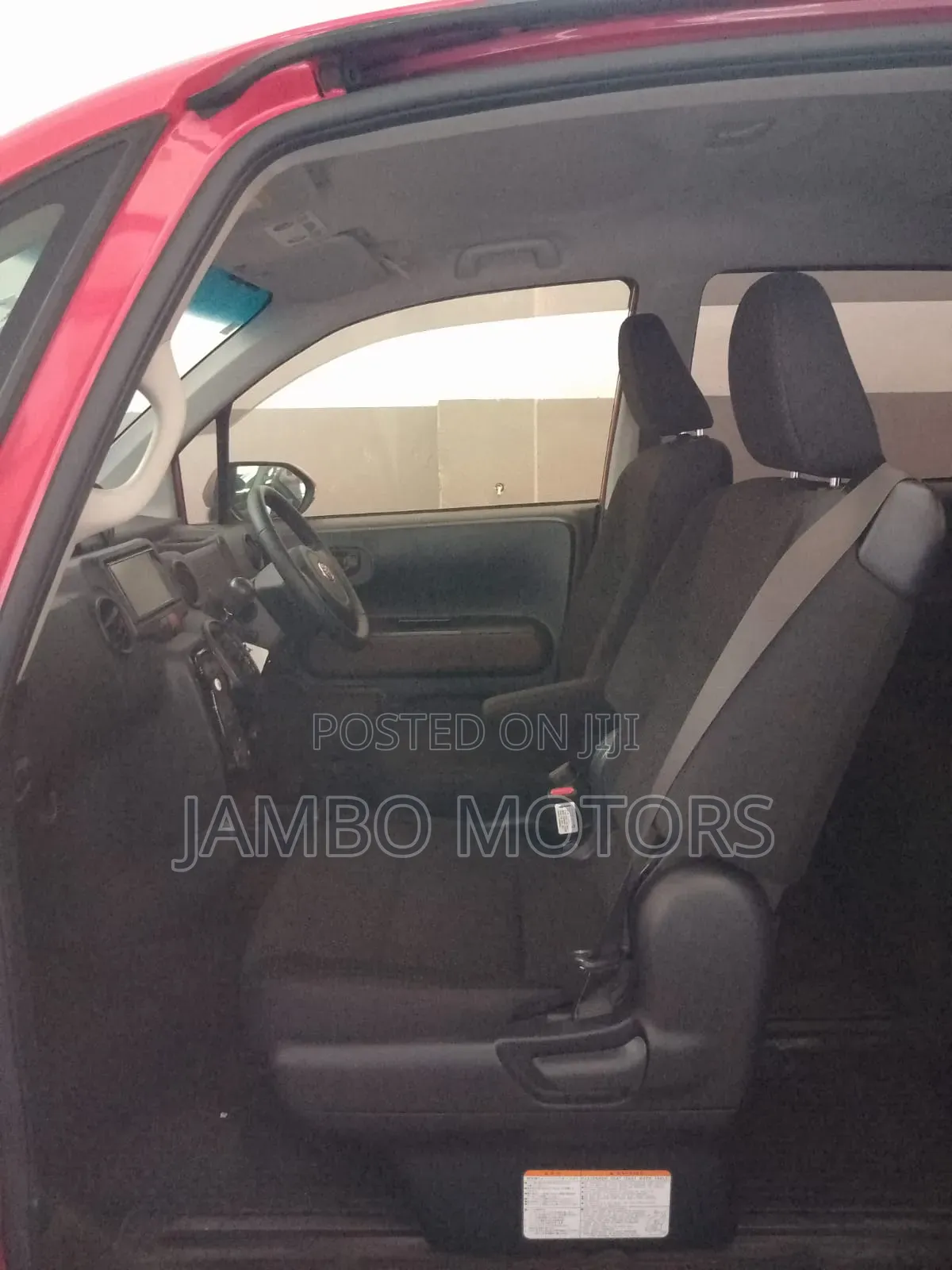 Toyota Porte 1.5 FWD 2021 Red