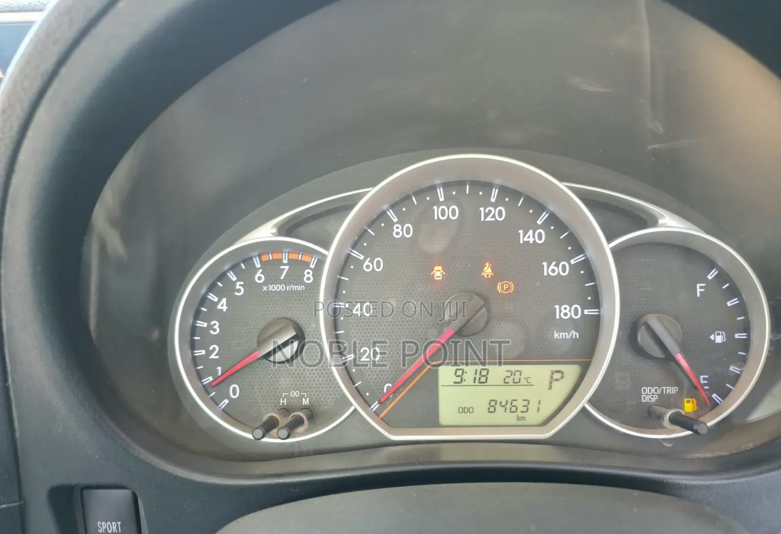 Toyota Ractis 2015 Silver