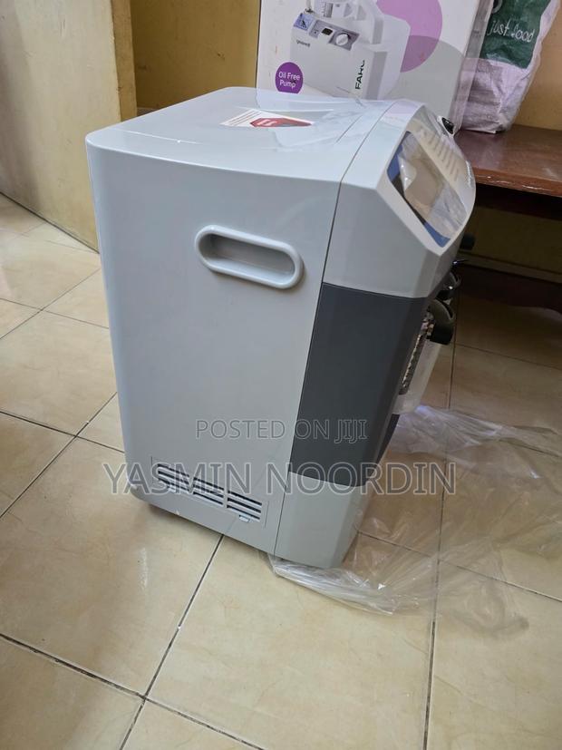 Brand New Oxygen Concentrator 10litres - thumbnail 3