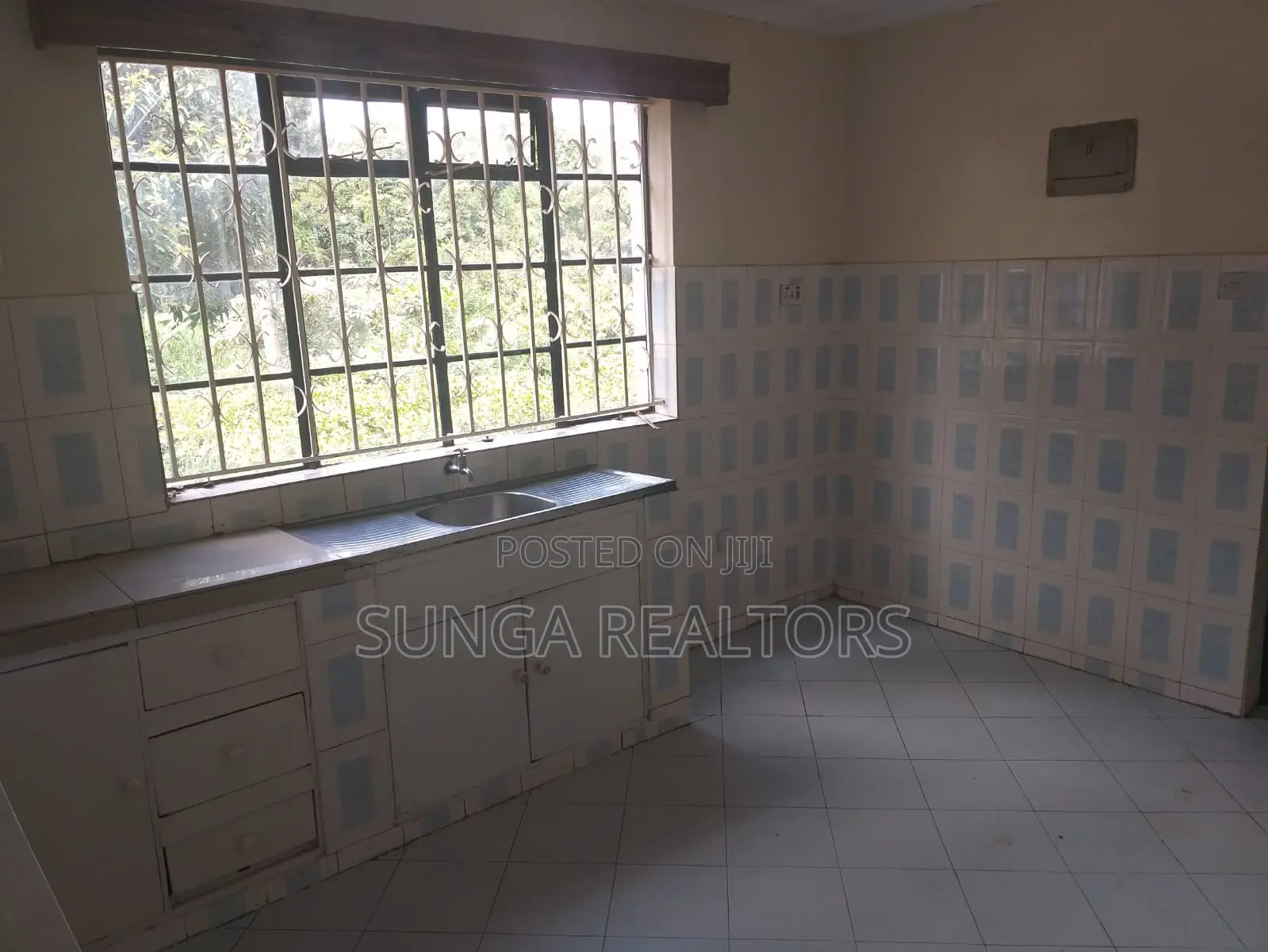 2bdrm Bungalow in Loresho for rent