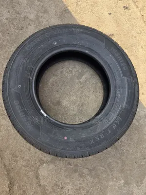 195 R15 LCH Tires (Commercial)