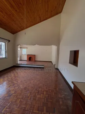 4bdrm Townhouse / Terrace in Kilimani, Hurlingham for rent