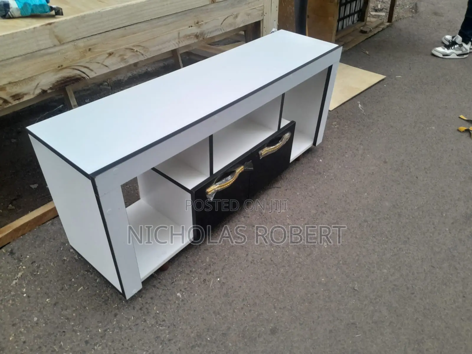 Frontview Furnitures