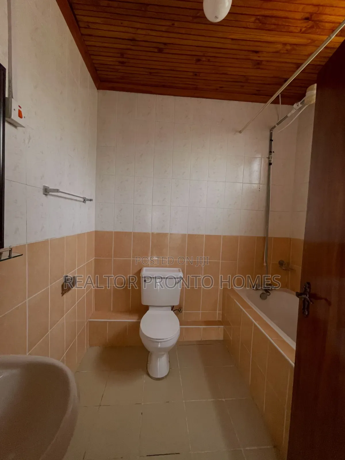 4bdrm Townhouse / Terrace in Kilimani, Hurlingham for rent
