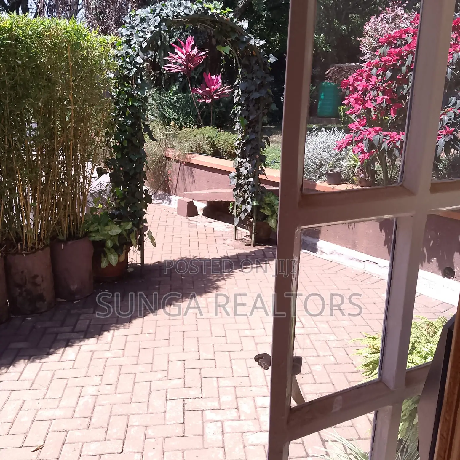 2bdrm Bungalow in Spring Valley for rent