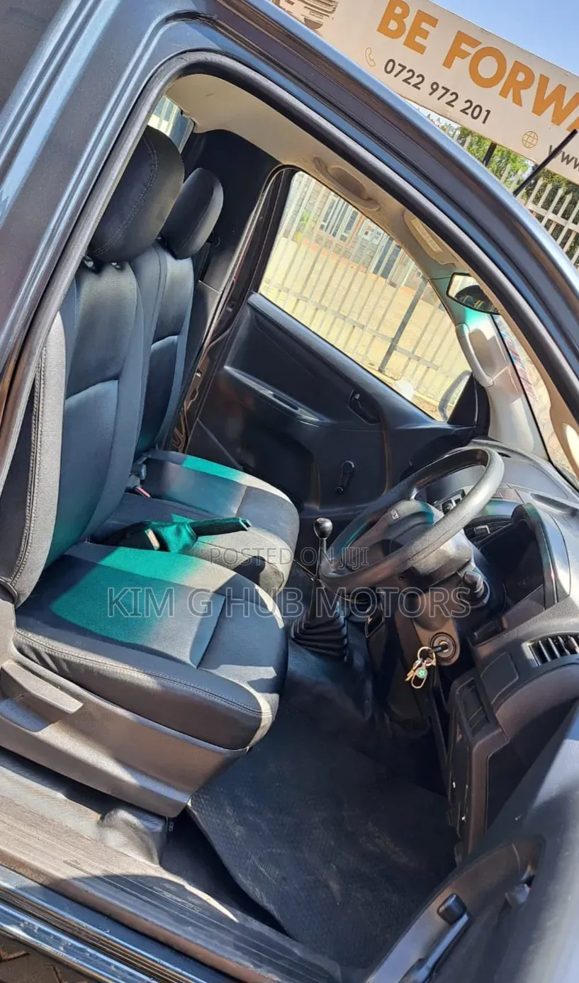 Isuzu D-MAX 2021 Green
